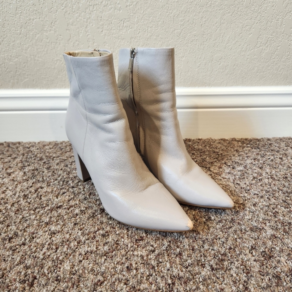 Marc Fisher Women's Ulani Womens Ankle Boots- Size 7.5